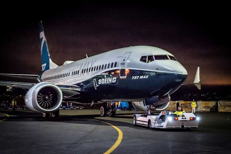  Boeing 737 MAX      