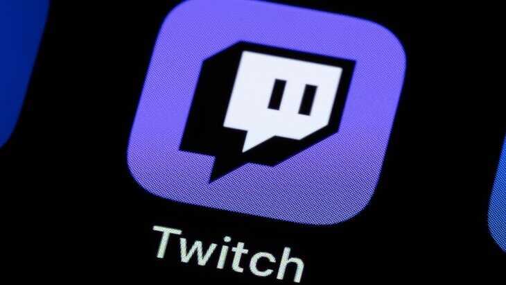 :  Twitch    ,     