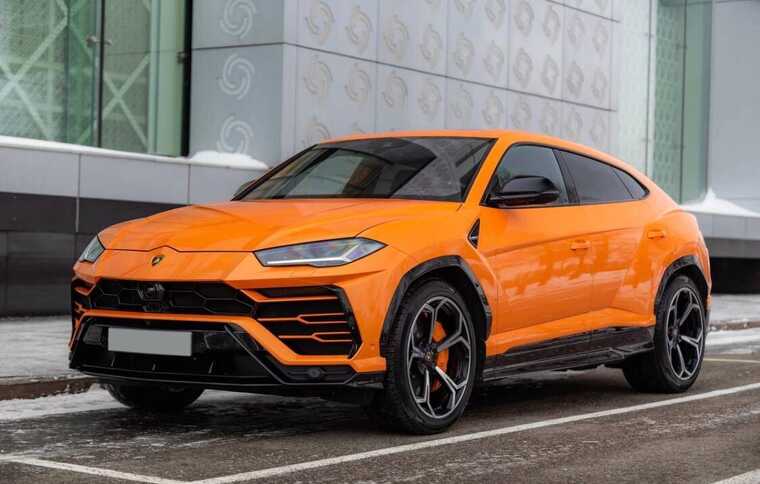      Lamborghini Urus,    